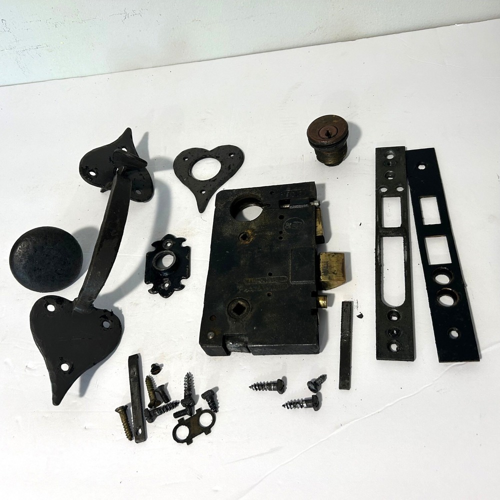 Russwin Mortise Lock Set Thumb Latch Handle Heart Escutcheon Black Iron McKinney